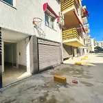 Spacious Living 828